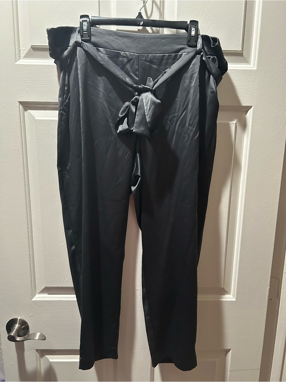 NWT Torrid Dark Gray Satin Belt Tie-Waist Cigarette Trouser Pants Size 2X